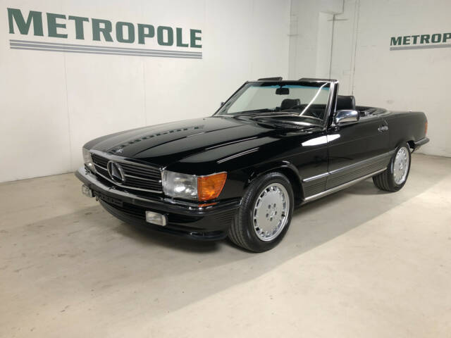 Bild 1/31 von Mercedes-Benz 560 SL (1986)