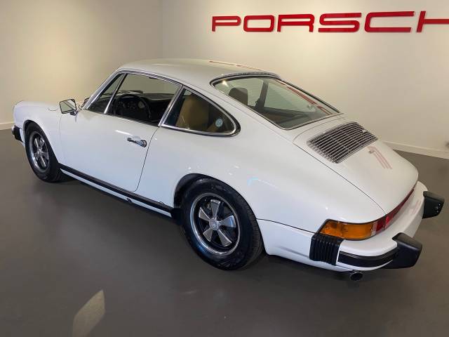 Porsche 911 2.7