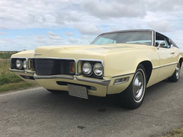 Bild 1/24 von Ford Thunderbird Landau Sedan (1970)