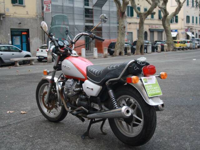 Moto Guzzi V35 C