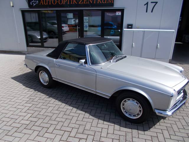 Mercedes-Benz 280 SL