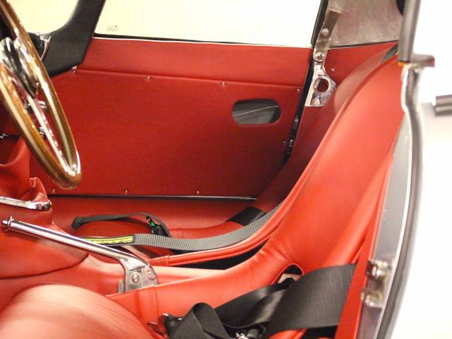 Jaguar E-Type 3.8