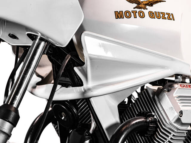 Moto Guzzi V 65 Lario