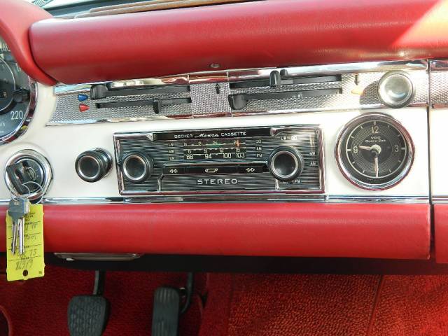 Mercedes-Benz 280 SL