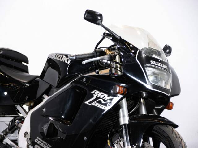 Suzuki RGV 250 Gamma