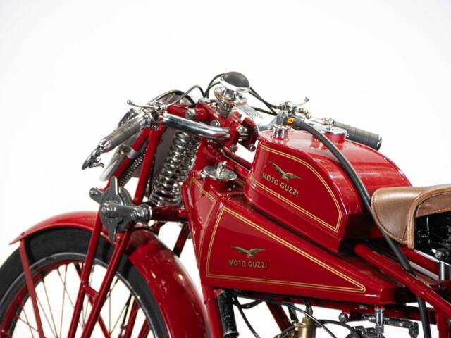 Moto Guzzi 250 SS