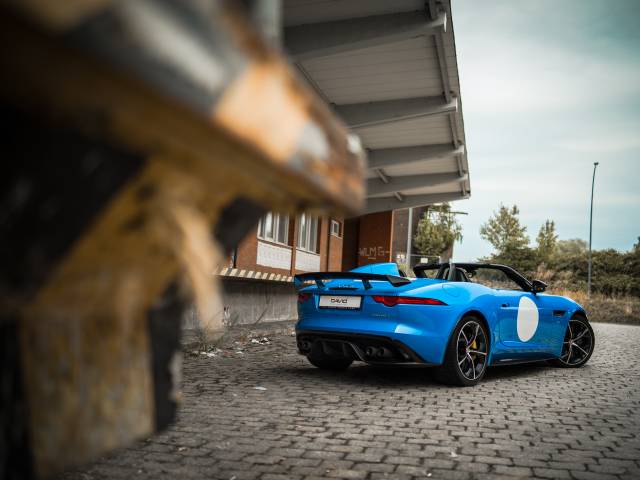 Jaguar F-Type Project 7