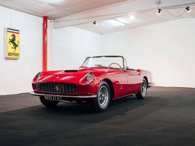 Immagine 1/28 di Ferrari 250 GT Cabriolet Pininfarina (1959)