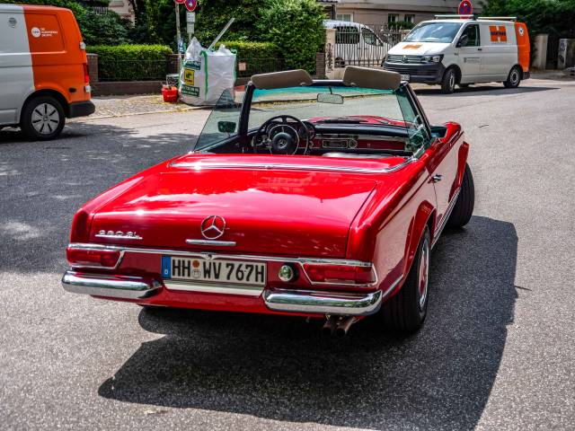 Mercedes-Benz SL-Class Classic Cars for Sale - Classic Trader