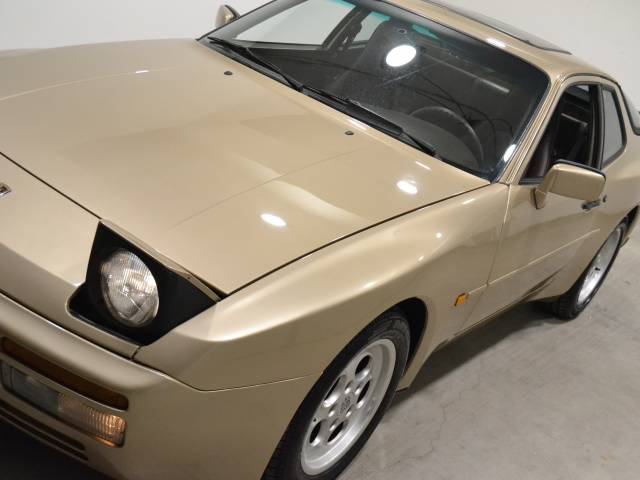 Porsche 944 Turbo