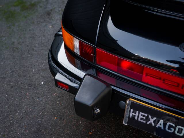 Porsche 911 Carrera 3.2 "#250.000 911"