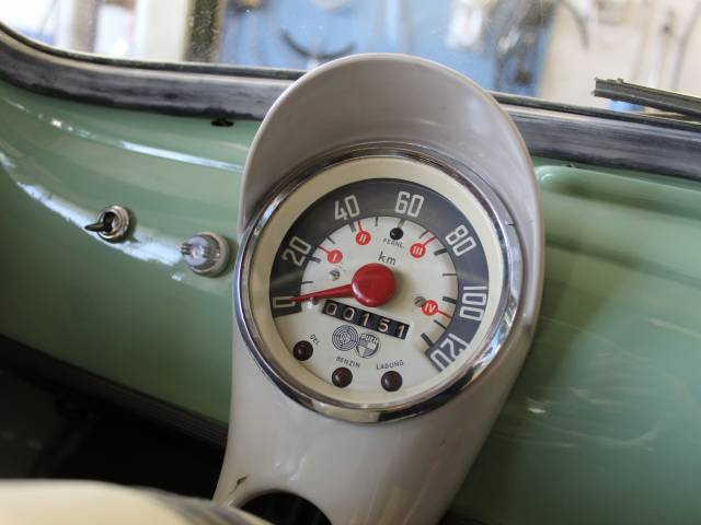 Steyr-Puch 700 C