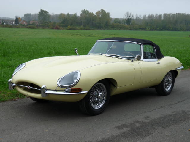 Jaguar E-Type 4.2