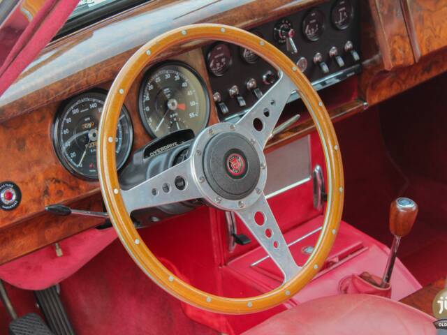 Jaguar Mk II 3.8