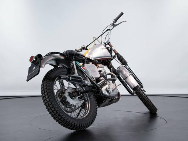 BSA 250 SS Gold Star