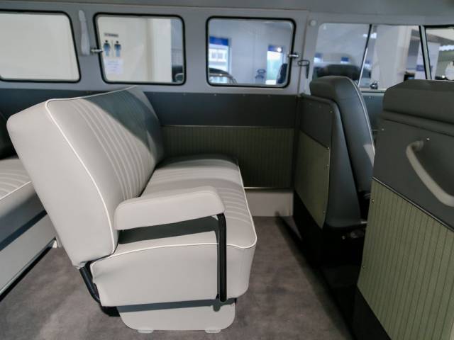 Volkswagen T1 minibus