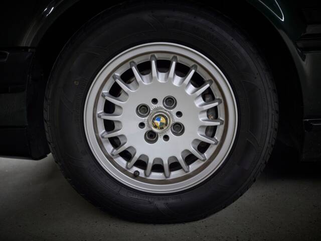 BMW 325i