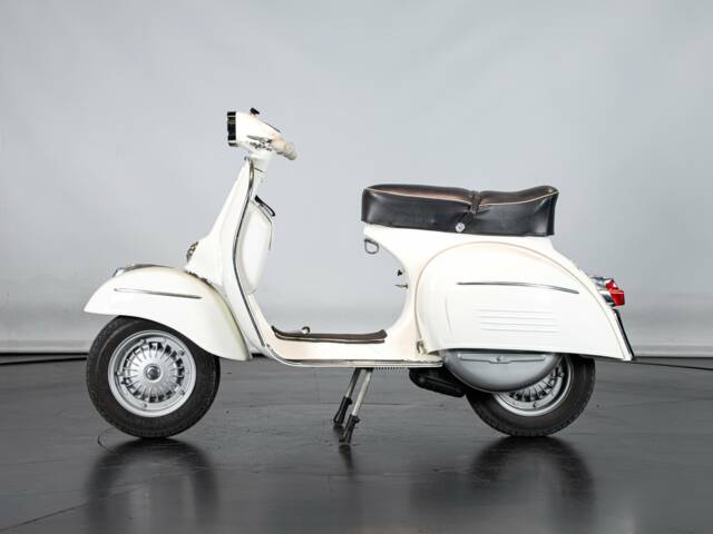 Piaggio Vespa 180 SS