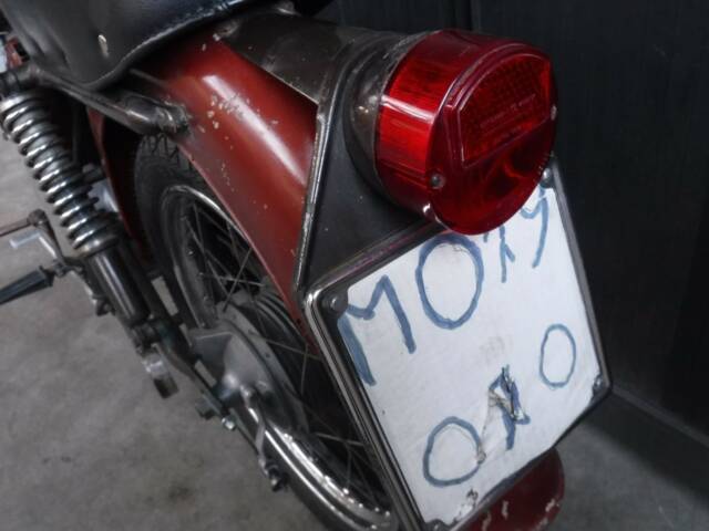 Moto Guzzi Stornello 125