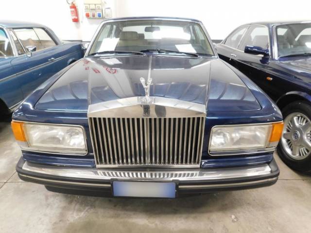 Rolls-Royce Silver Spirit