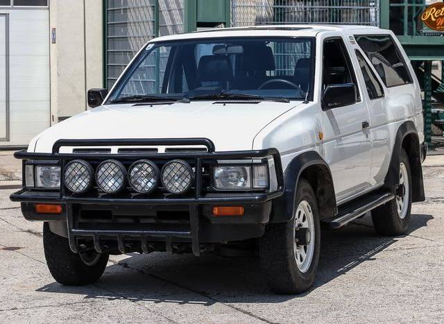 Image 1/9 of Nissan Terrano (1989)