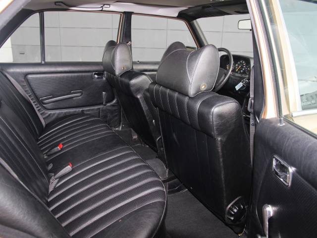 Mercedes-Benz 250
