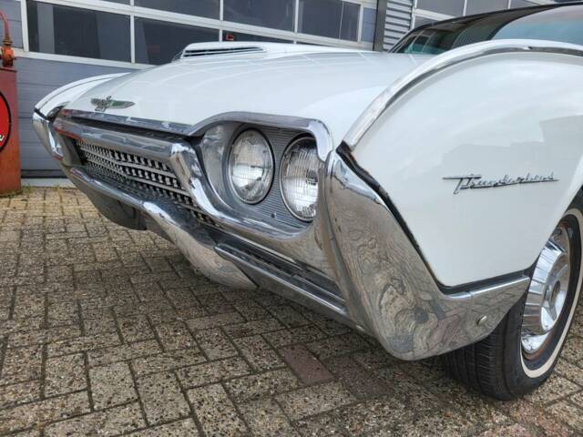 Ford Thunderbird Landau Coupe