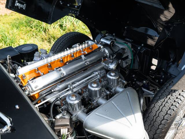 Jaguar E-Type 3.8 Flat Floor
