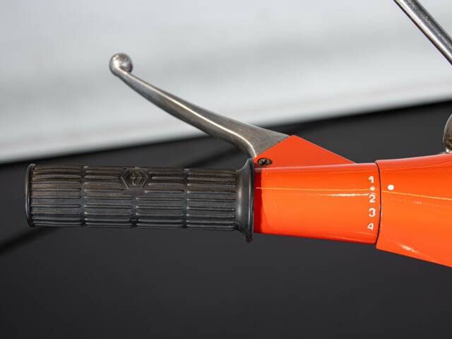 Piaggio Vespa 200 Rally