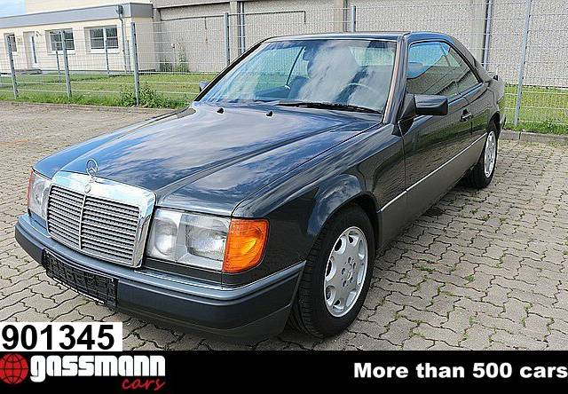 Immagine 1/15 di Mercedes-Benz 230 CE (1992)