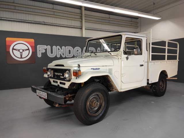 Toyota Landcruiser BJ 42 - Toyota Land Cruiser BJ 45 Pick Up