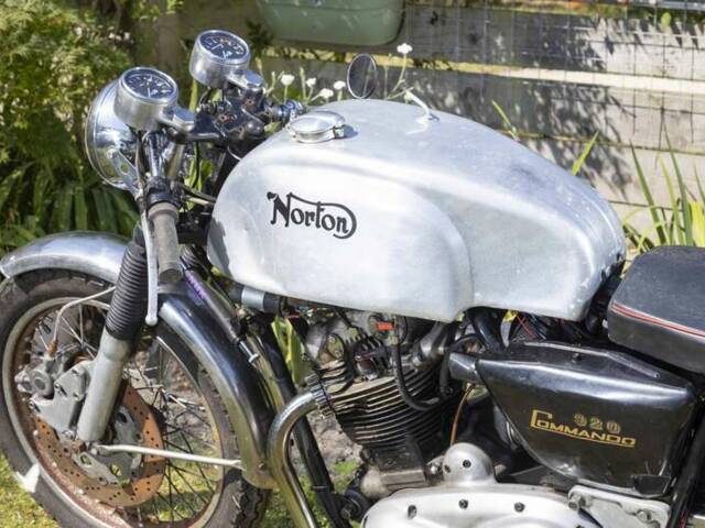 Norton Commando 920