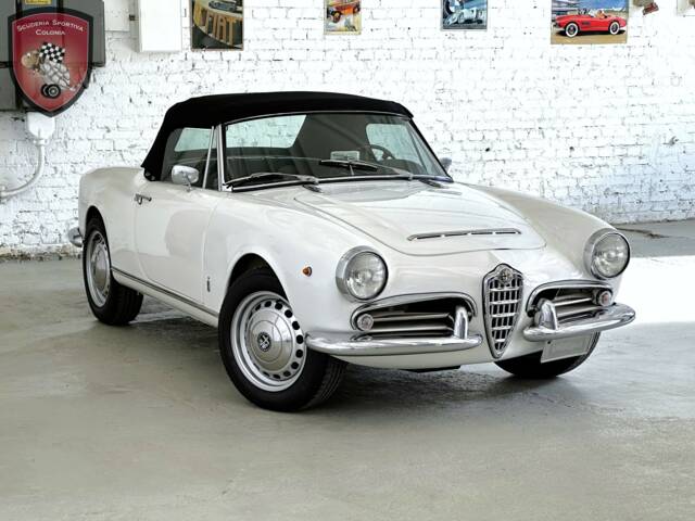 Alfa Romeo Giulia 1600 Spider Veloce