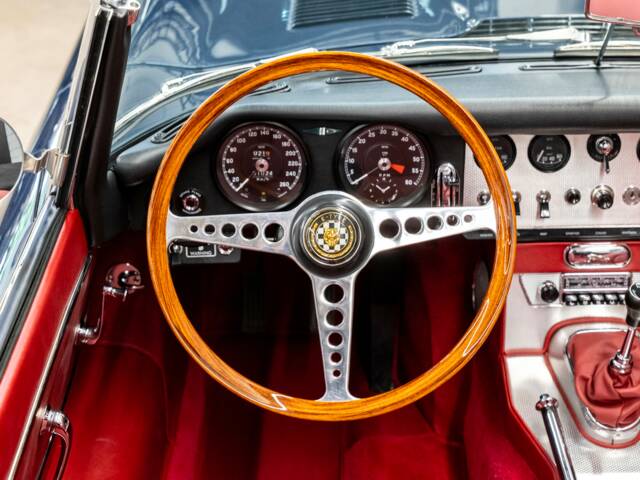 Jaguar E-Type 3.8