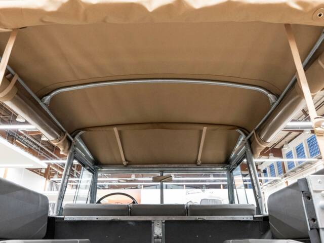 Land Rover 88