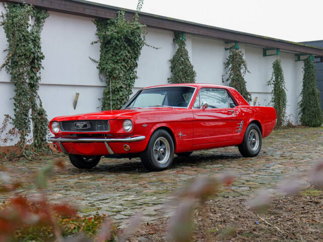 Image 1/7 of Ford Mustang 289 (1966)