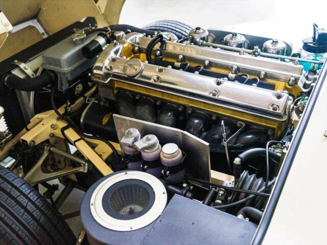 Jaguar E-Type 3.8