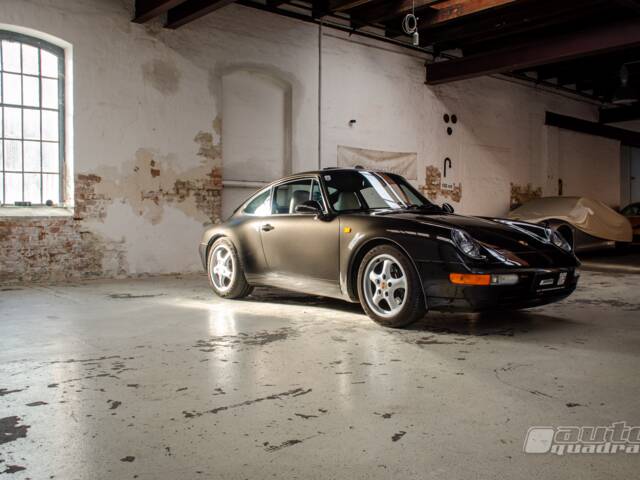 Porsche 911 Carrera
