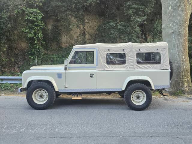 Land Rover 110