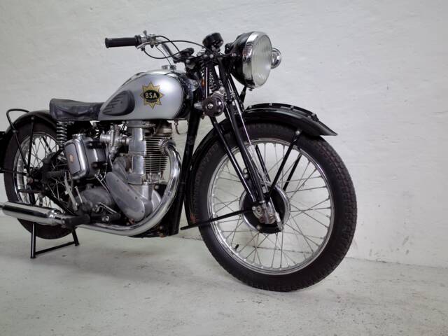 BSA M 24 Gold Star