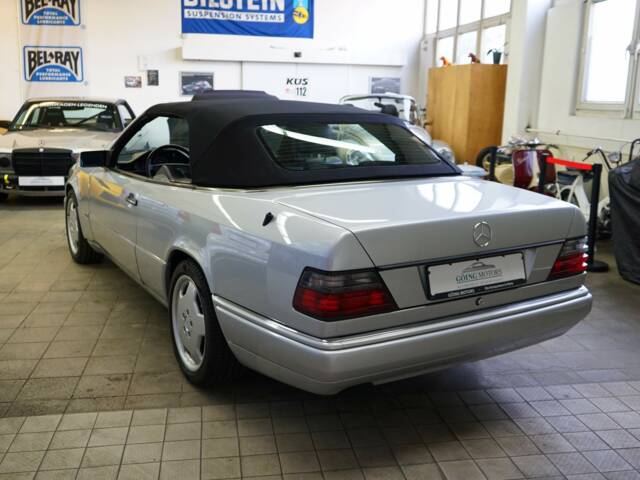 Mercedes-Benz E 320 "Final Edition"