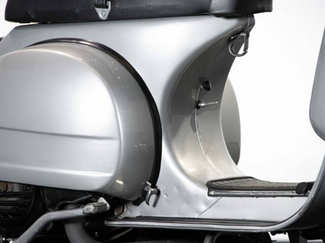 Piaggio Vespa P 200 E