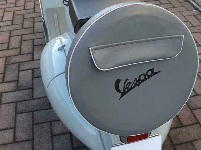 Piaggio Vespa 125