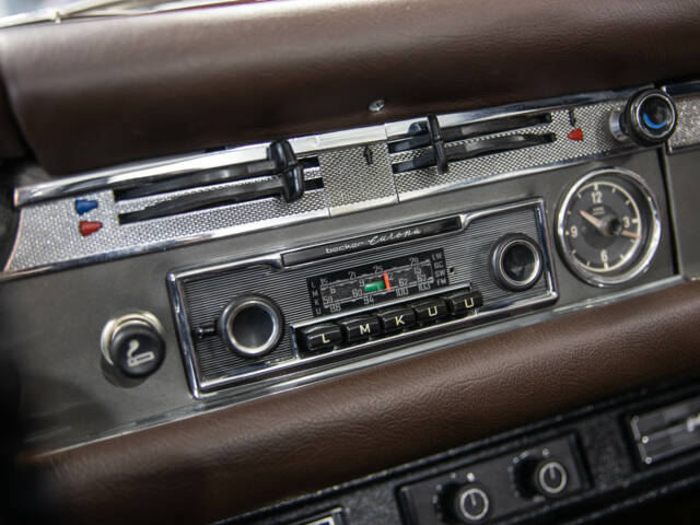 Mercedes-Benz 280 SL