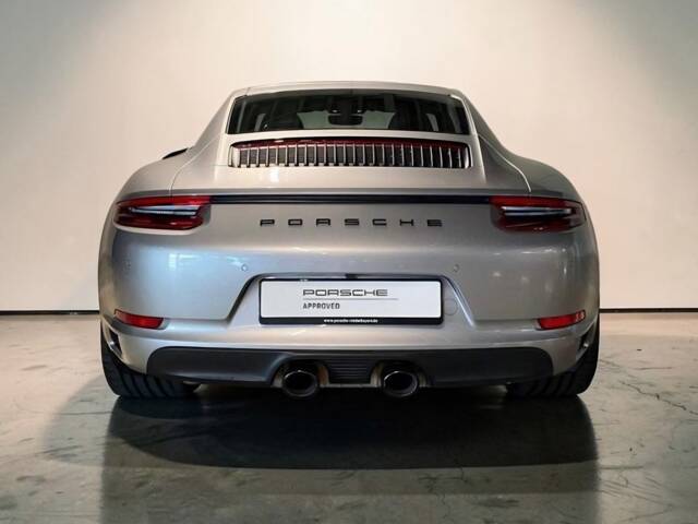Porsche 911 Carrera GTS