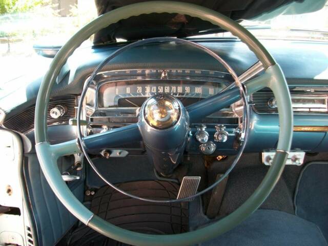 Cadillac 62 Coupe DeVille