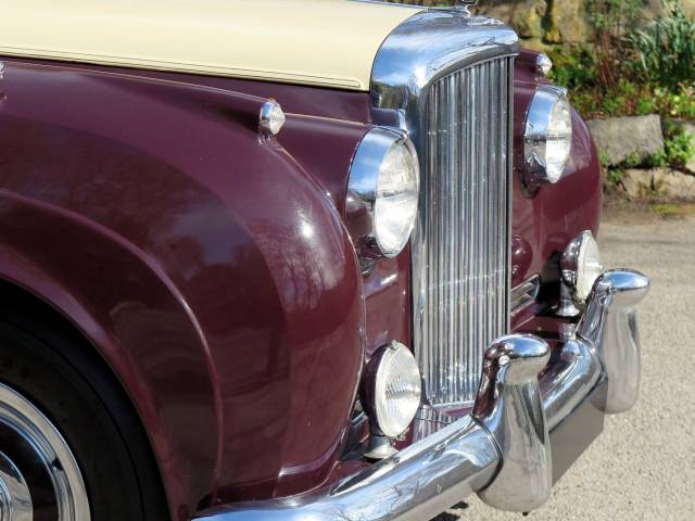 Bentley S 1