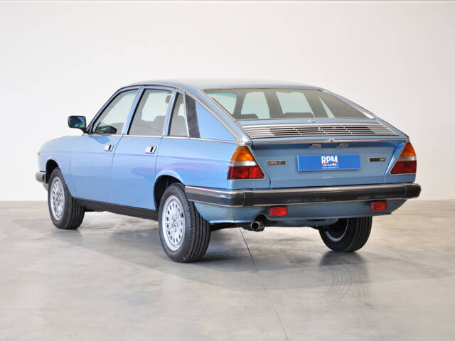 Lancia Gamma 2000