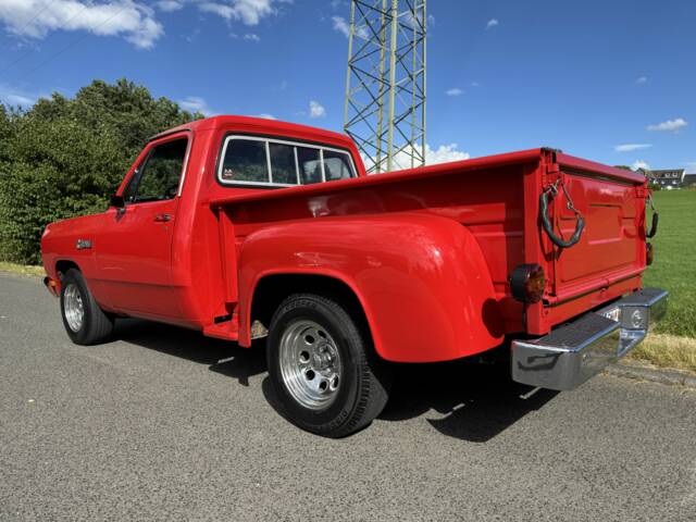 Dodge D 150 Sweptline