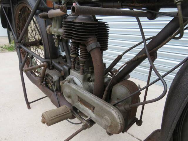 Triumph Model H